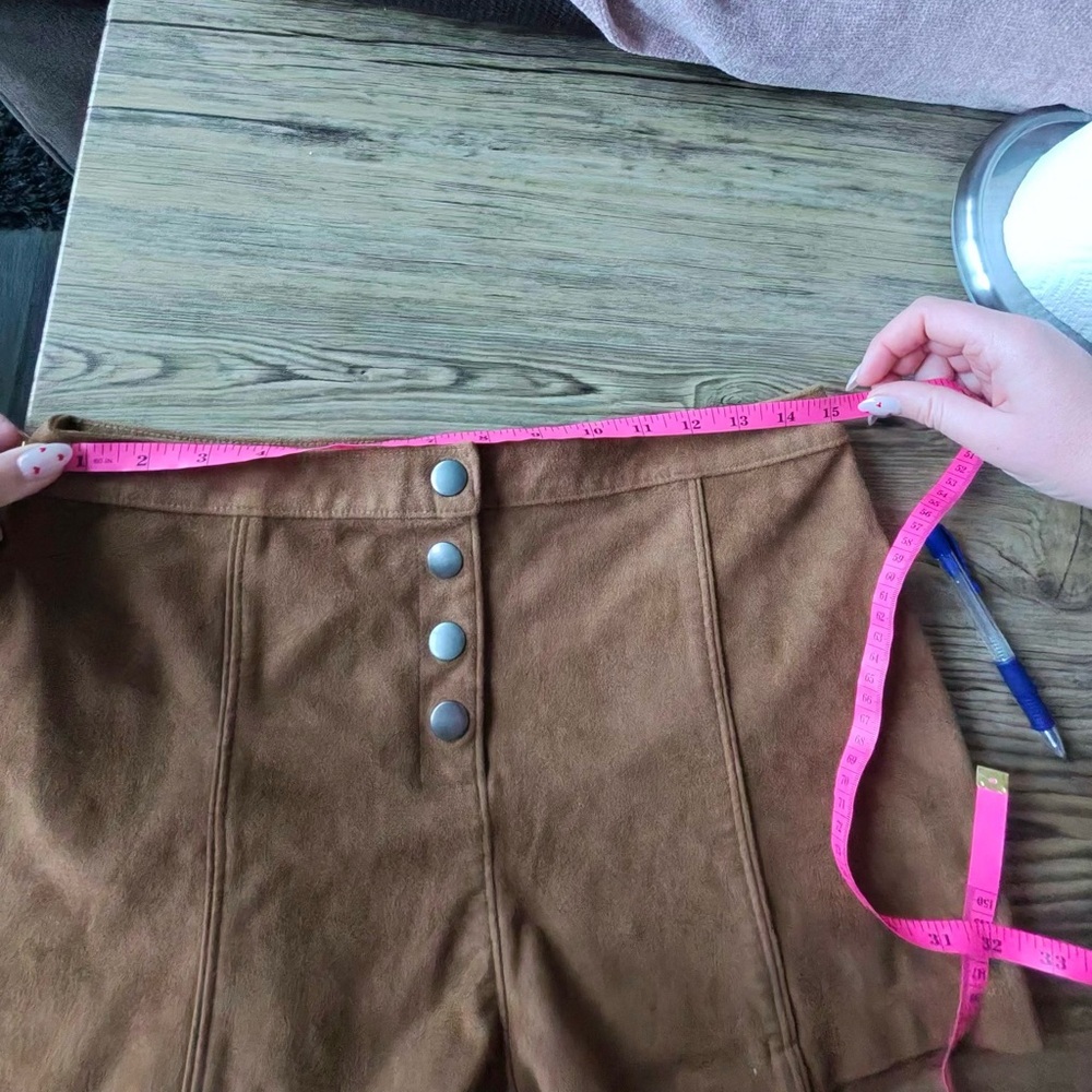 Abercrombie & Fitch Brown Vegan Suede Micro Shorts Size 8 Boho Retro - Picture 6 of 8